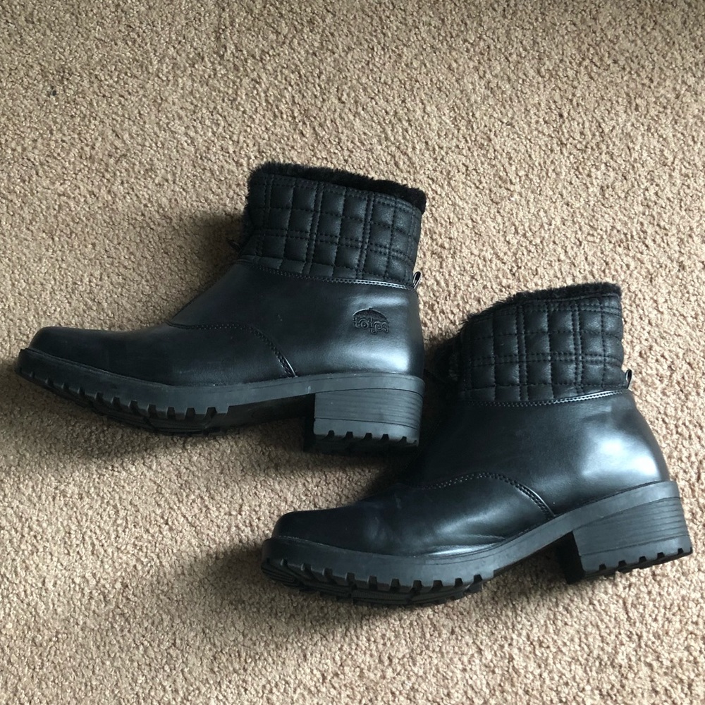 Snow boots Size 11W